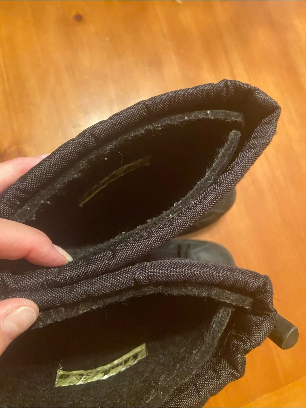 KAMIK Women's Medium Snow Boots size 8 black